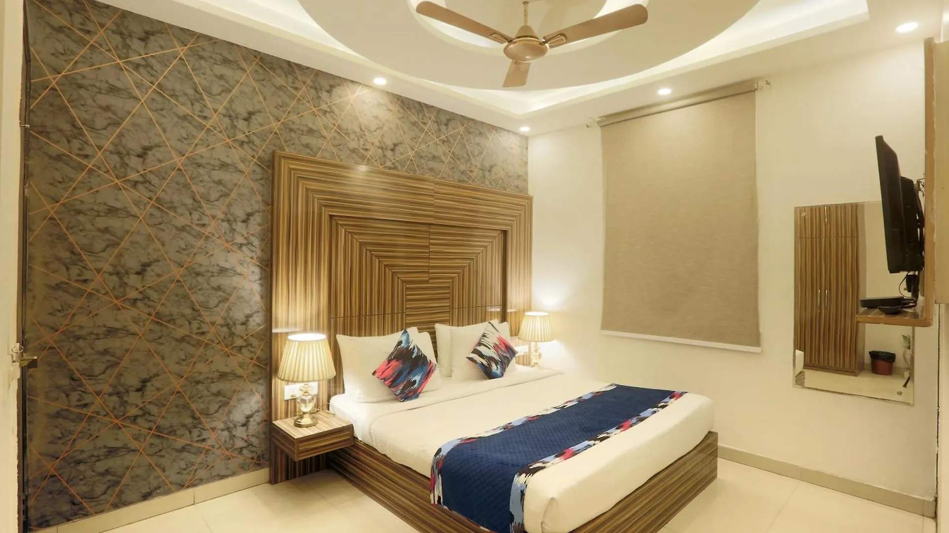 Luxury Stay Near Delhi International Airport New Delhi Hotel