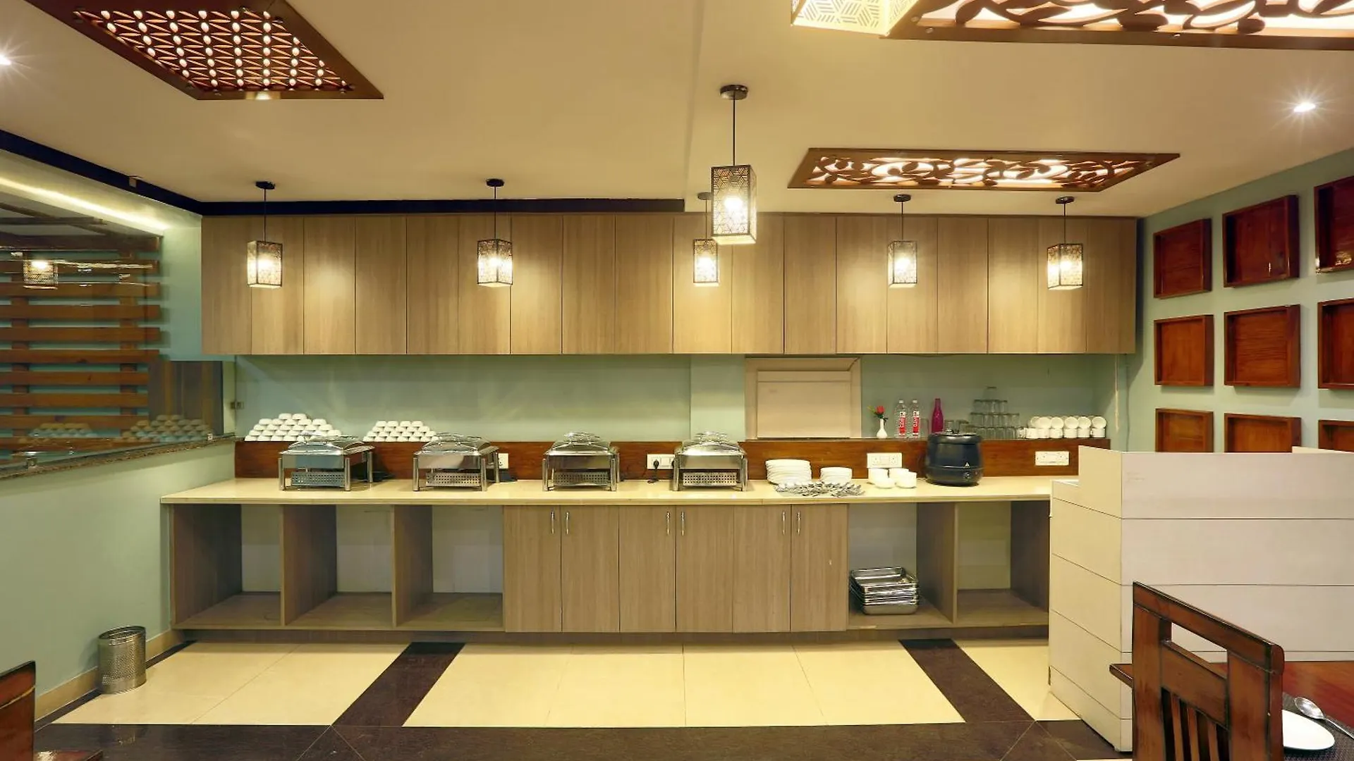 Luxury Stay Near Delhi International Airport New Delhi 4*,  India